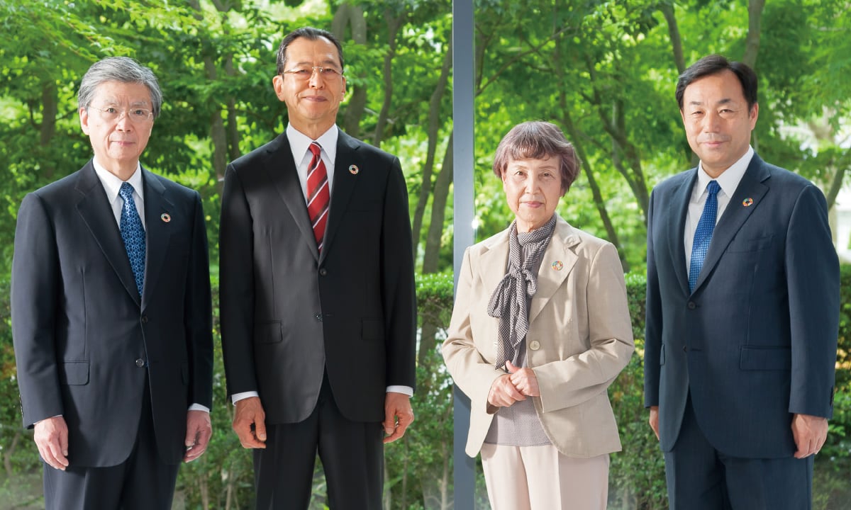 Outside Directors (from left) Chiharu Baba, Fumihiko Ike, Kimie Iwata, Masaki Yamauchi